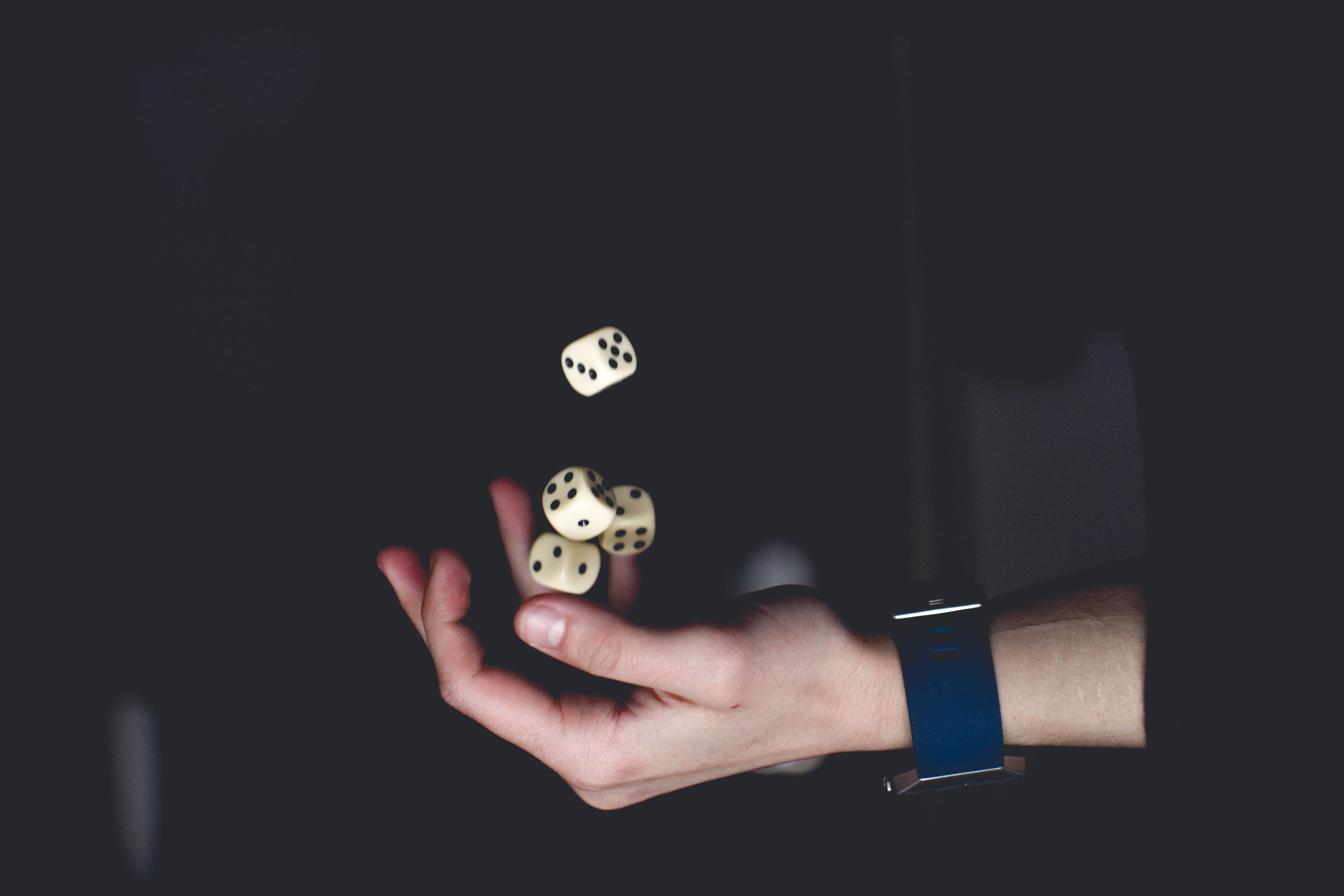 Don’t Make Blind Bets – Pick Winning Marketing and Sales Recruiters